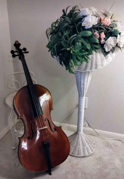 Vintage 1930s wicker stand 46 inch pls read description