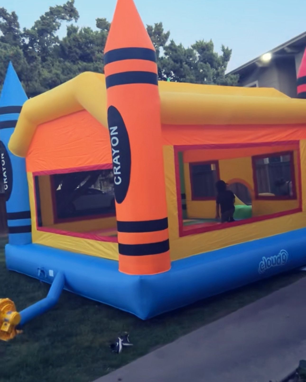 Bounce House With Blower