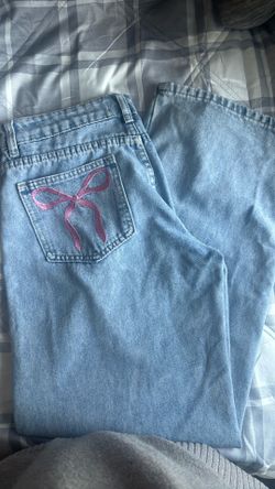 bow jeans