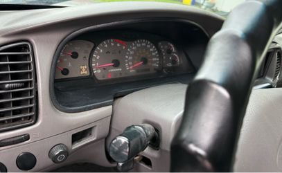 2001 Toyota Sequoia