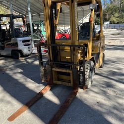 Used Imported Japanese 2016 Unicarriers Nissan Counterbalance Forklift Truck