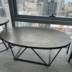 Matching Coffe And End Table