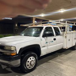 Chevy Silverado Dually Utility Truck Service Bed 3500 6.0 Work Truck Dual Wheel Contractor 