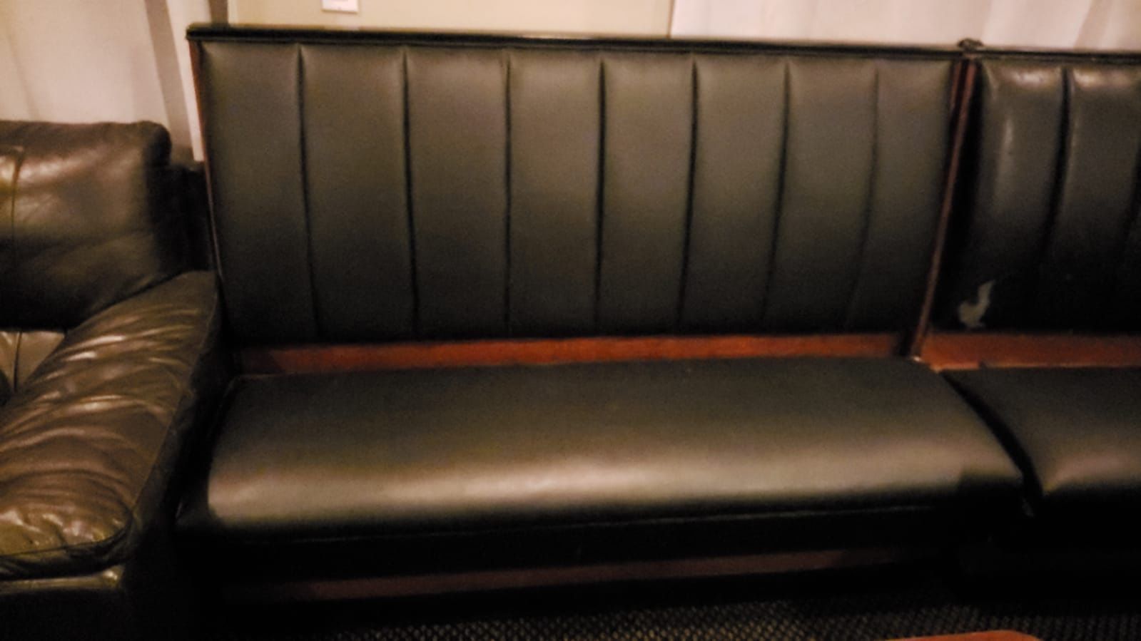 Restaurant booth for Sale in Miami, FL OfferUp