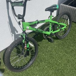 Bmw Boys Bike 5-8 Like New 