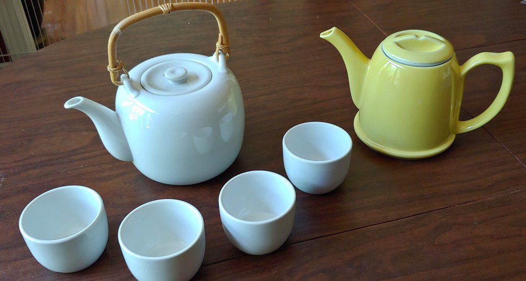 Teapot Set with bonus teapot