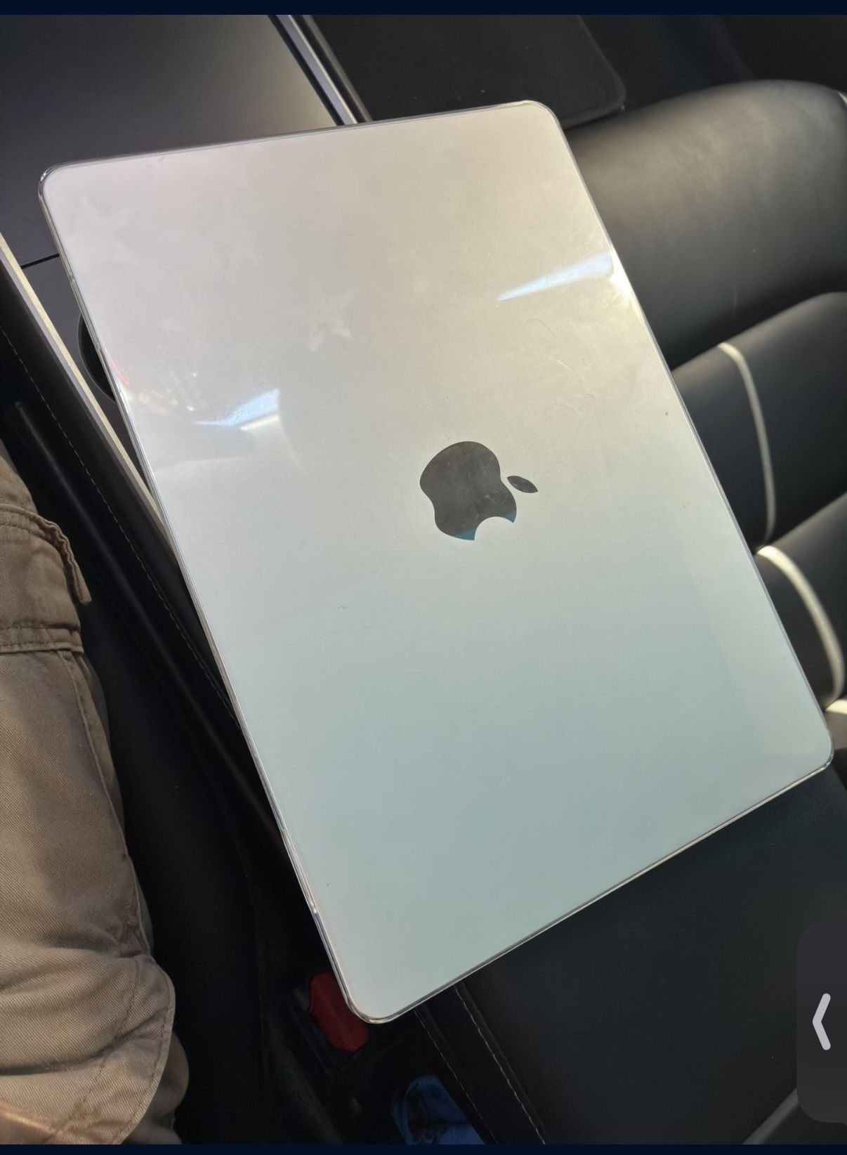 2024 MacBook Air M3 With Apple care