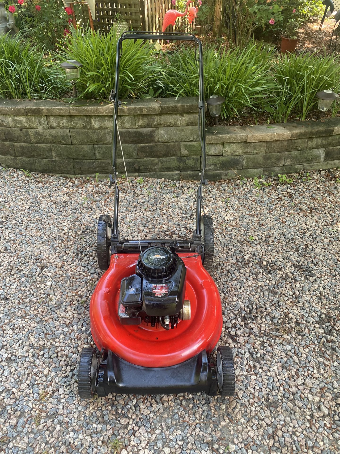 21 InchMTD Yard Machine High Wheel Mulching Push Mower fully Tuned In Great Condition!