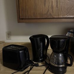 Coffeemaker+ Toaster + Heater 