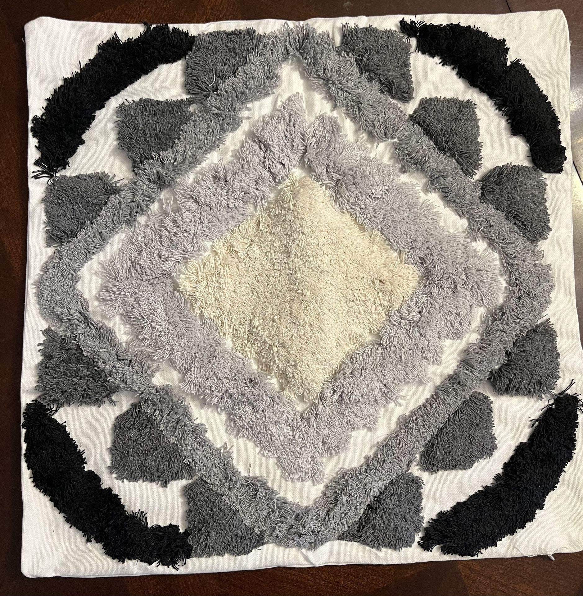 Boho Throw Pillow Covers 18x18 Woven Soft Tufted Decorative Pillow Covers (2)