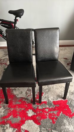 4xChairs