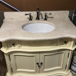 Bathroom vanity