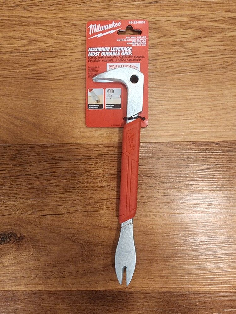 Milwaukee 10 in. Nail Puller with Dimpler