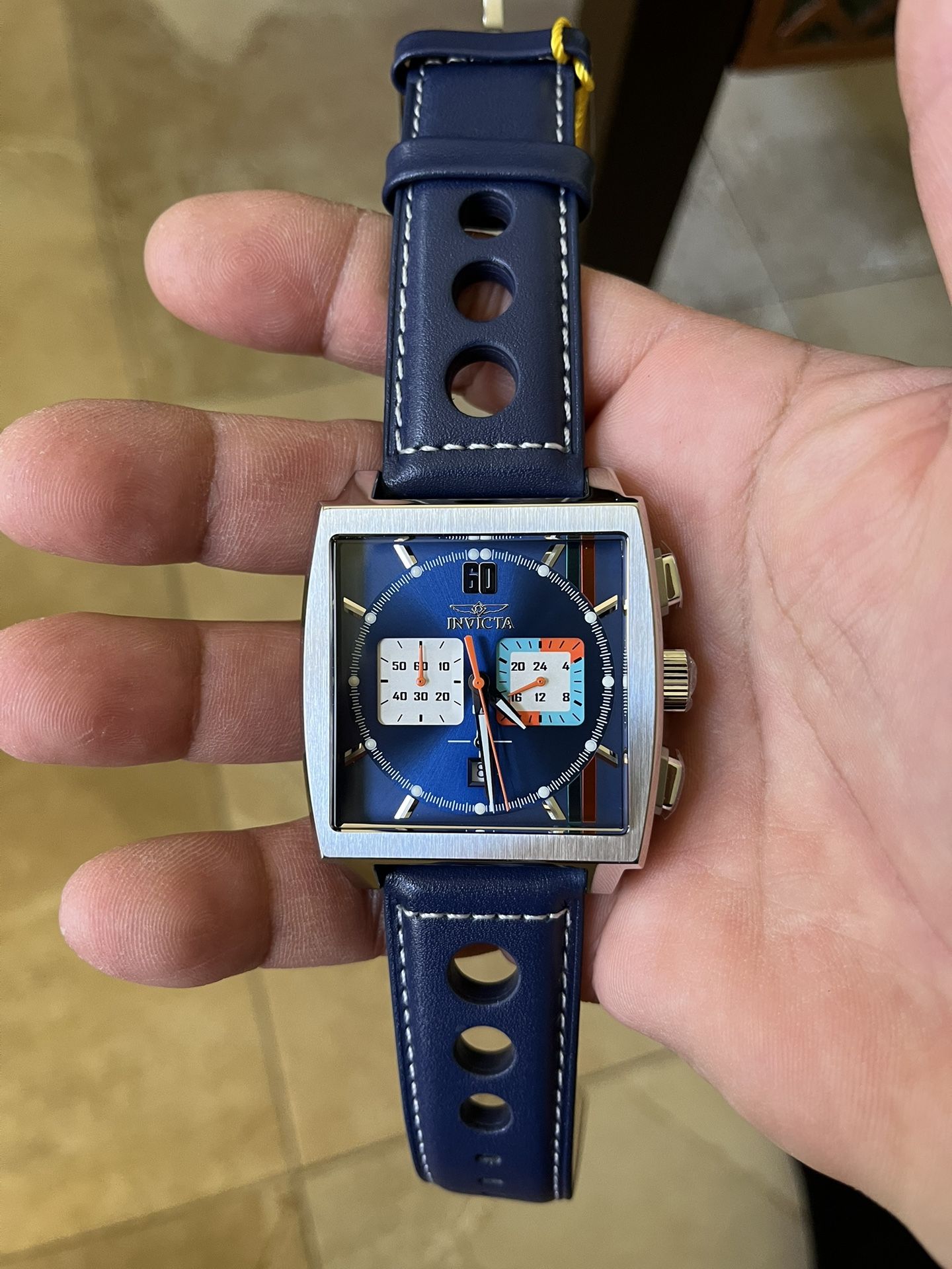 Nuevo. 🆕 Large Invicta “Mónaco” Chrono Watch + Box 📦