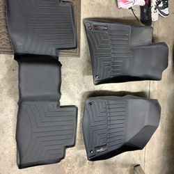 Chrysler 200 Weathertech Mats
