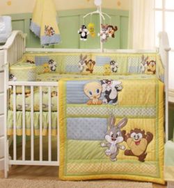 Looney Tunes crib set