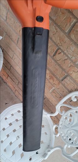 Used Black and Decker Leaf Blower