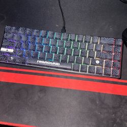 Higround keyboard for sale goes for 145$ selling for 75$