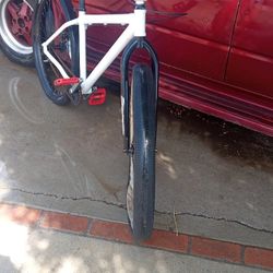 27.5 Wheelie Bike Redline BMX Bike 