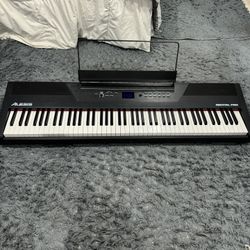 88 Key Digital Piano With Sustian Pedal 