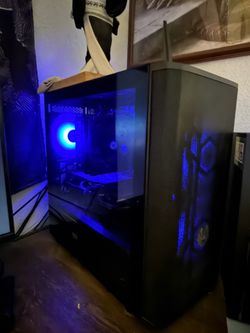 Gaming pc and monitor