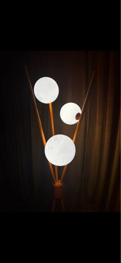 Moon lamps