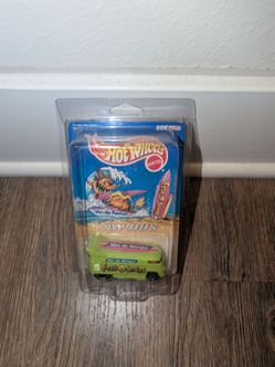 Hot Wheels VW Bus — Van de Kamp's 50K Special Edition