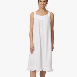 The 1 for you Elegant White Sleeveless Nightgown