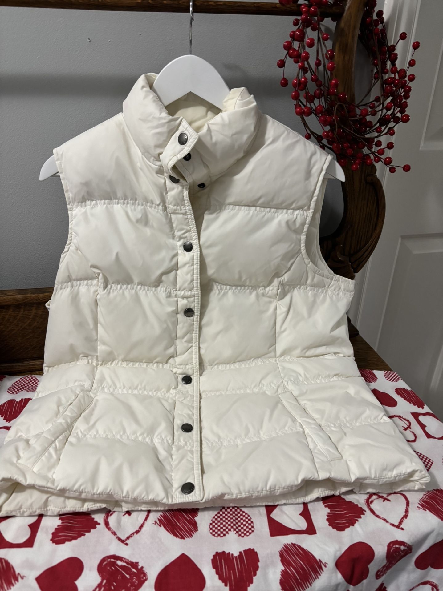 Lands’ End Ladies’ Ivory Puffer Vest - Size Medium