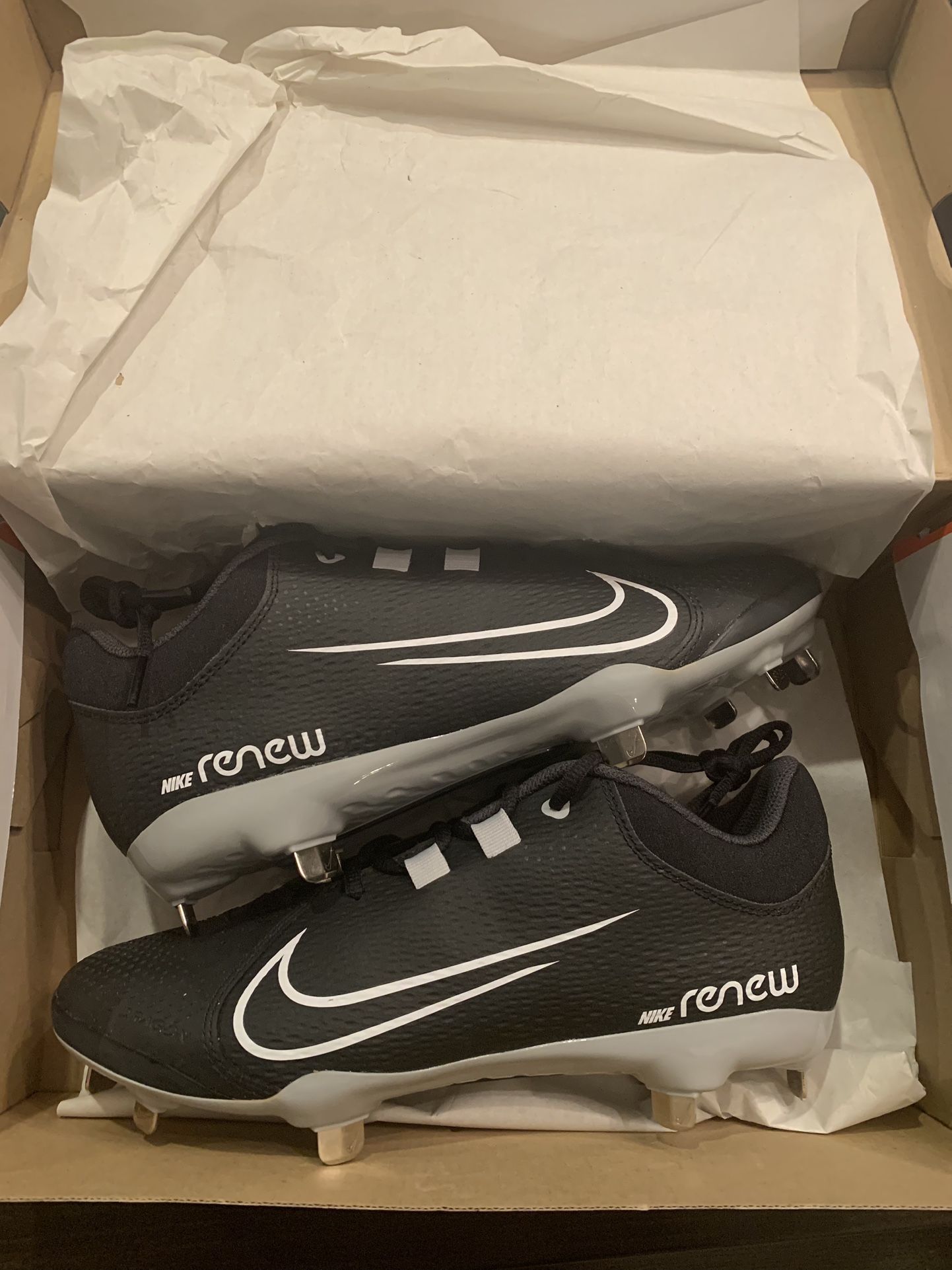 Nike Women’s Softball Shoes Size 9.5