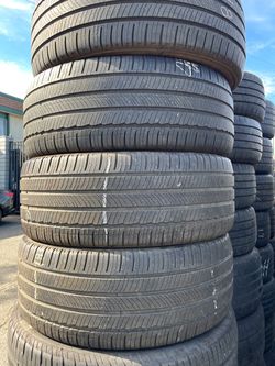 Vendo 235/45/r18 las 4 llantas Michelin por $165