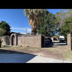 DE Venta 3 unidades + RV For Sale By Owner