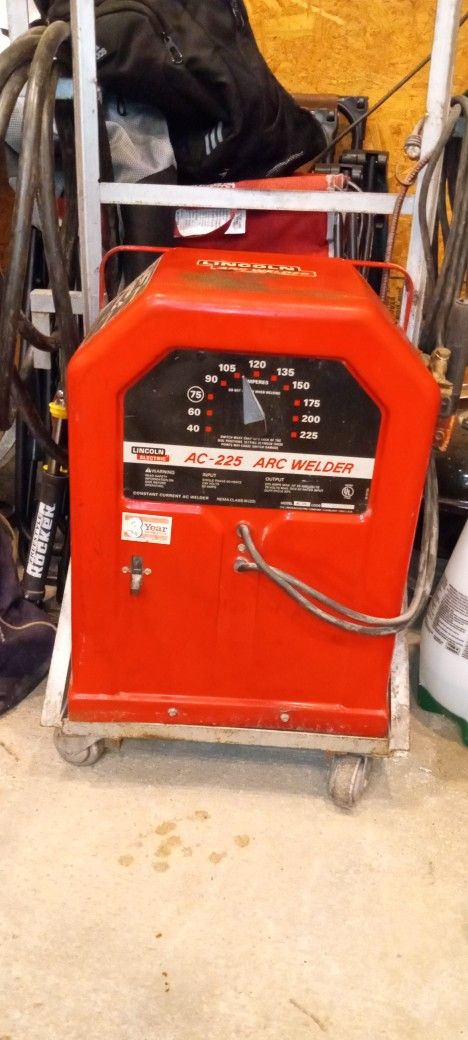 Lincoln 225 Arc Welder