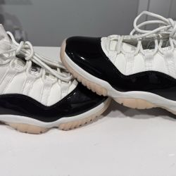 Air Jordan 11 "Neapolitan"