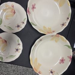 Floral Dinnerware Set