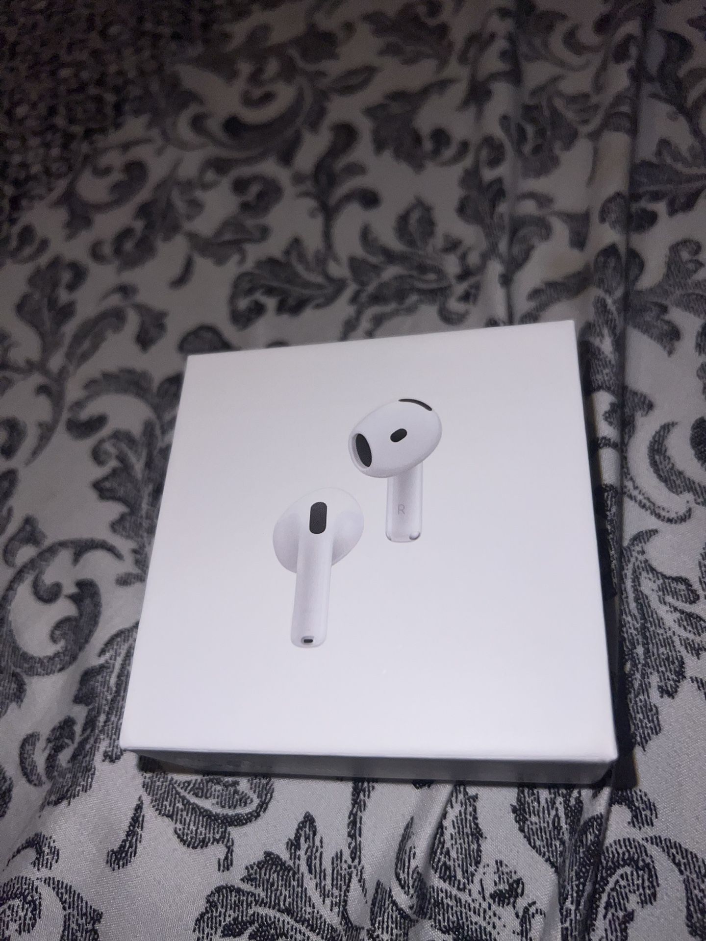 AirPods 4 Noise Cancellation