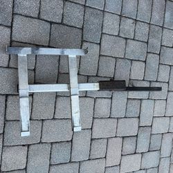 hitch-mounted cargo carrier frame