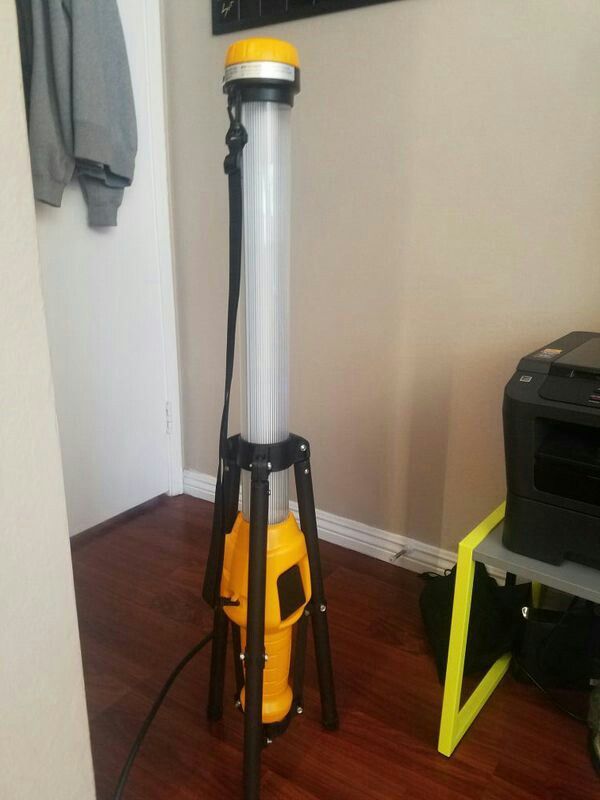 Defender eco uplight 2 feet tripod base 15feet cord.Like new