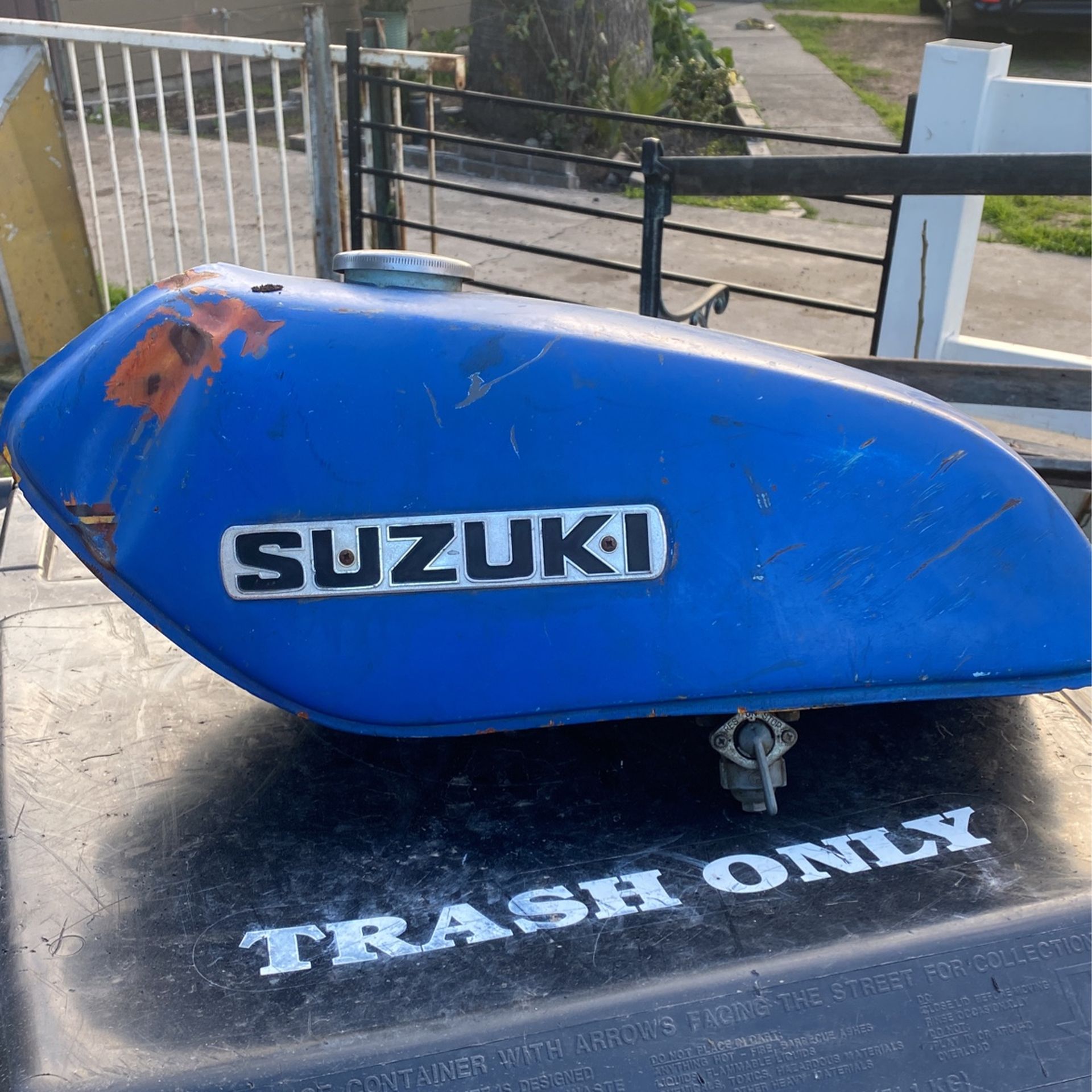 197? Suzuki. Gas Tank