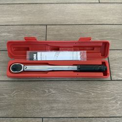 Tekton 3/8 Inch Drive Micrometer Torque Wrench (10-80 ft. -lb.)