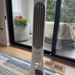 Honeywell 40” Tower Fan W/ Remote