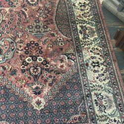 Beautiful Oriental Rug