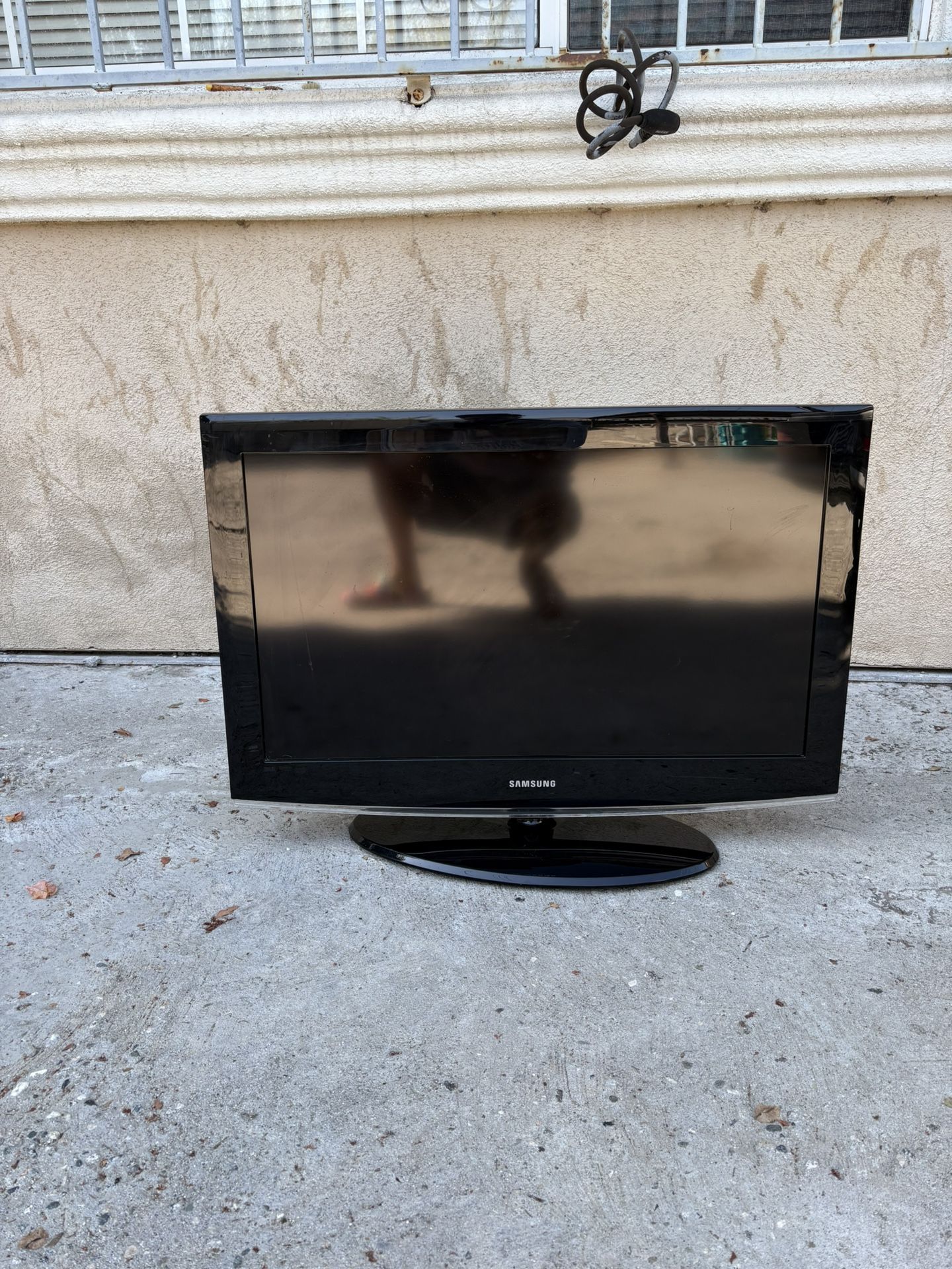 Samsung 32 Inch TV