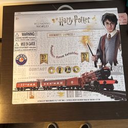Harry Potter Express I New Lionel 37 Pieces 