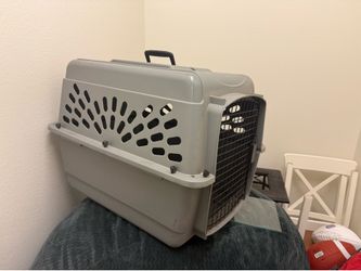 Dog crate