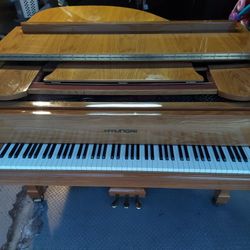 Hyundai Baby Grand Piano