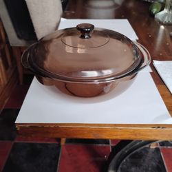 Pyrex corningware glass amber 024 2 litter casserole baking dish with lid