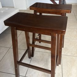 2 Stools 