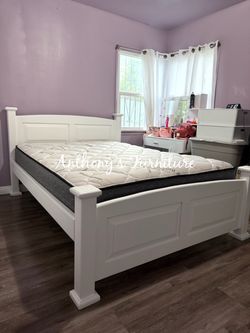 Whiter Queen Bed And Mattress