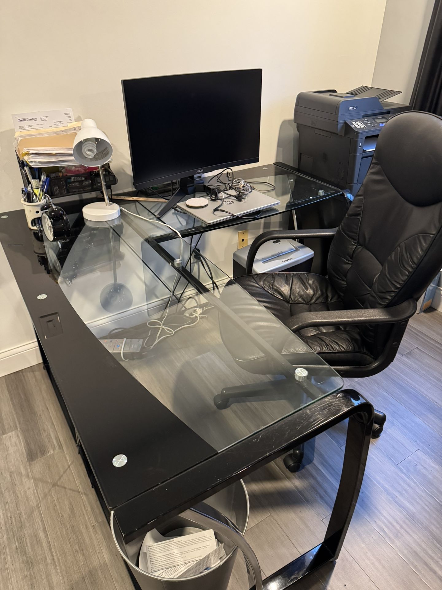 Modern Glass & Black Metal Desk – Sleek and Sturdy